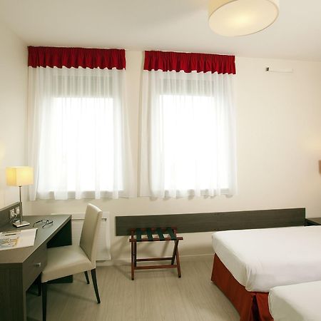 Residhome Reims Centre מראה חיצוני תמונה